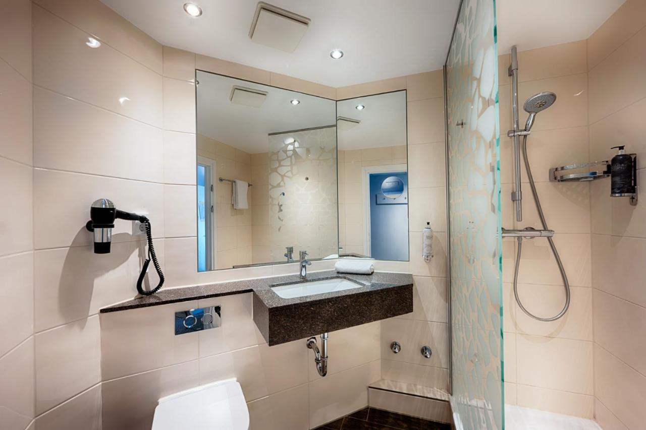 Premier Inn Stuttgart Bad Cannstatt Ngoại thất bức ảnh