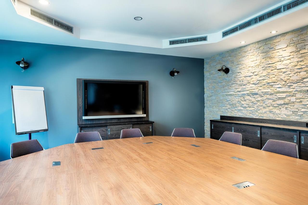 Premier Inn Stuttgart Bad Cannstatt Ngoại thất bức ảnh