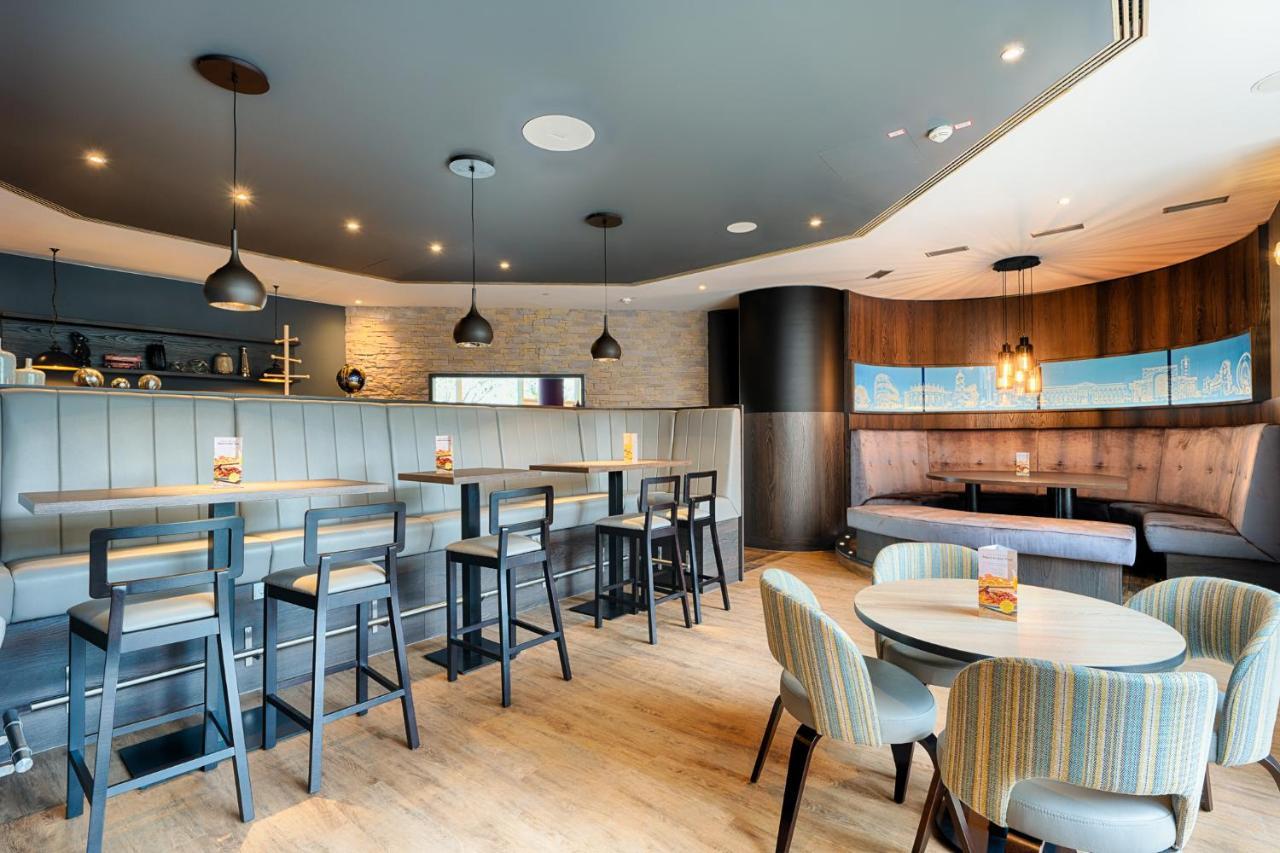 Premier Inn Stuttgart Bad Cannstatt Ngoại thất bức ảnh