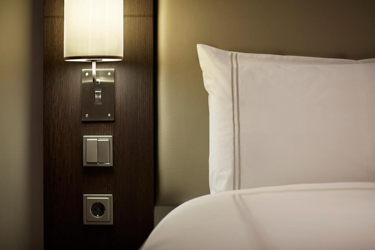 Premier Inn Stuttgart Bad Cannstatt Ngoại thất bức ảnh