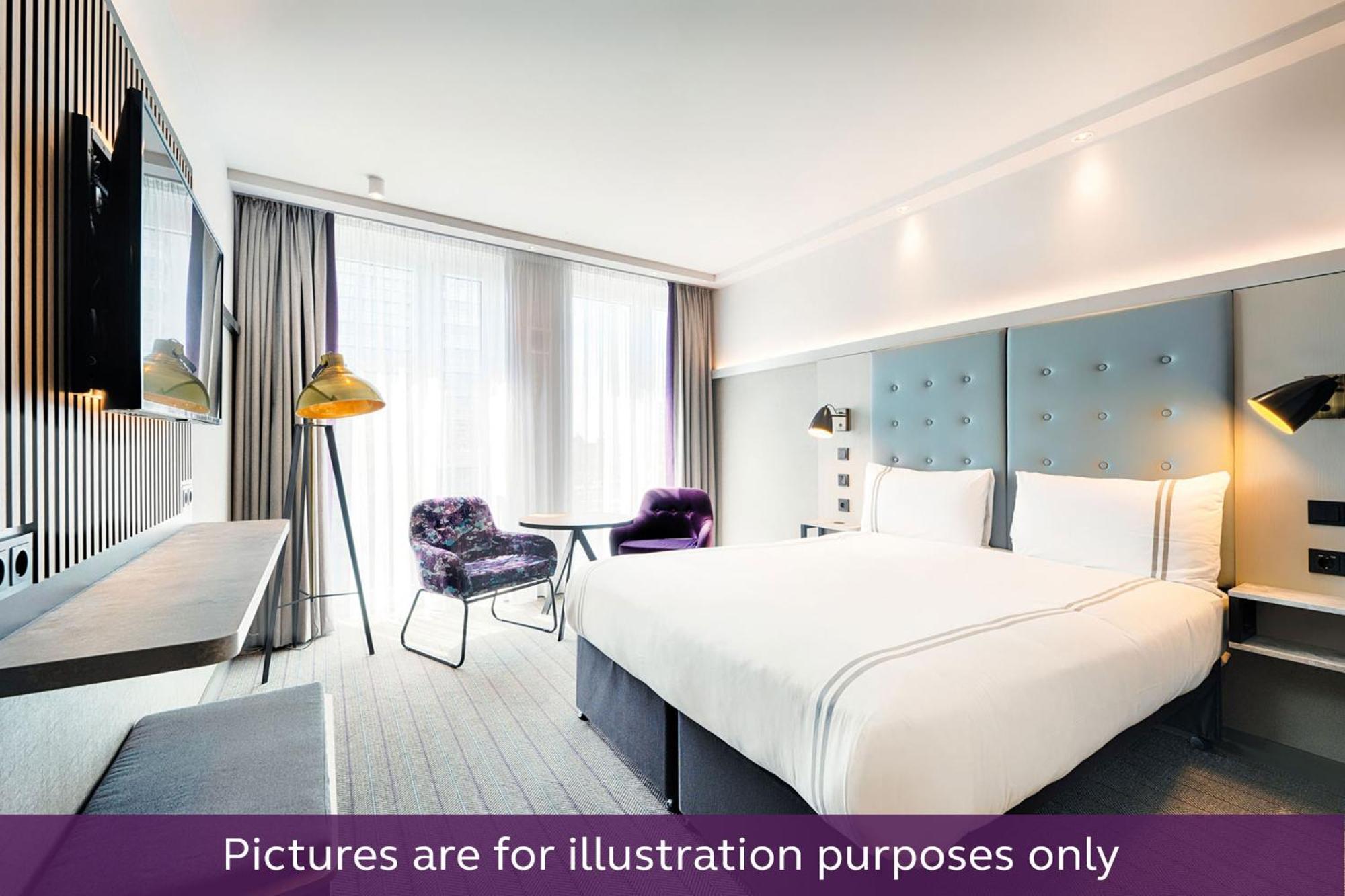 Premier Inn Stuttgart Bad Cannstatt Phòng bức ảnh